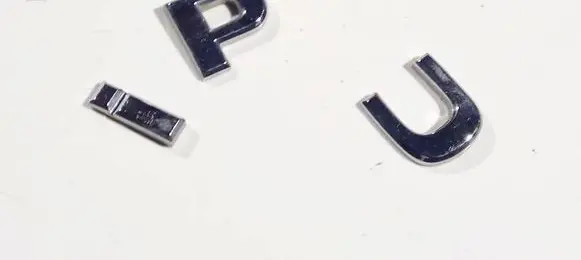 Manufacturer badge logo/emblem