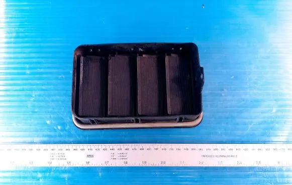 BMW X1 E84 Quarter panel pressure vent 60829010
