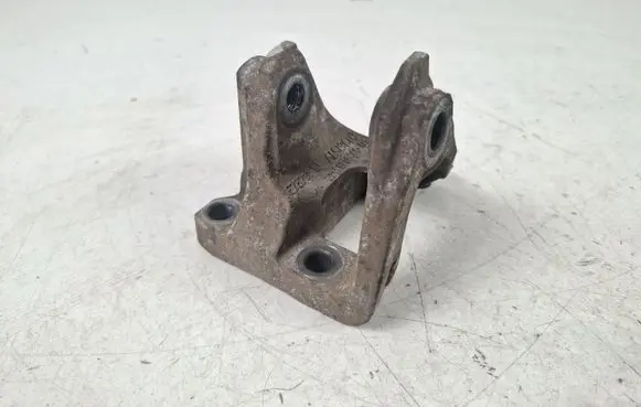 Mini One - Cooper Clubman R55 Engine mounting bracket 67671110