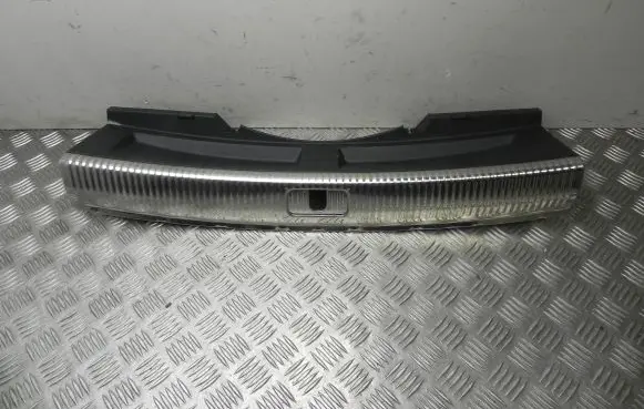 Audi A5 8T 8F Tailgate/boot lid lock trim 8W8864483C