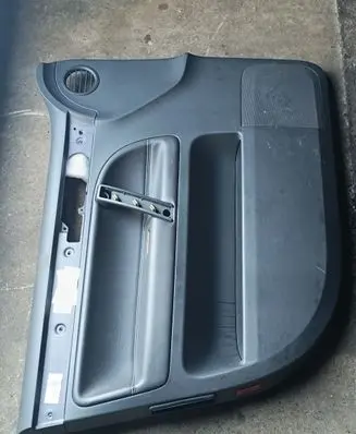 Volkswagen Touareg I Front door card panel trim 7L6867012 7L6867012042