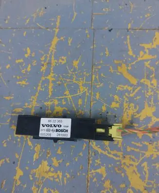 Volvo S60 Airbag deployment crash/impact sensor 8622365 005268 281003