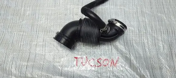 Hyundai Tucson TL Air intake hose/pipe 28130D3150