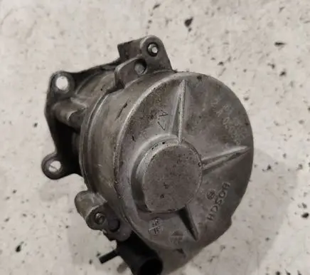 Renault Scenic II - Grand scenic II Vacuum pump 163451323