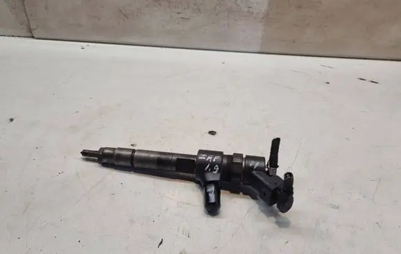 Opel Zafira B Fuel injector 0445110276