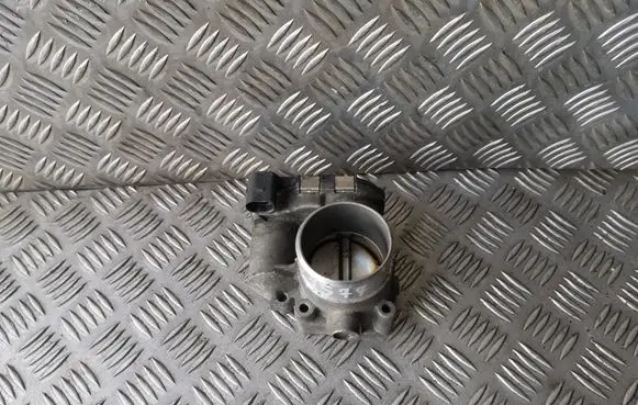 Volkswagen PASSAT B5 Throttle valve 06B133062M 0280750009