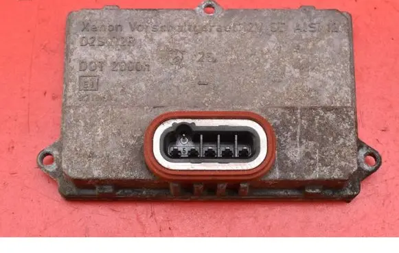 Nissan Primera Voltage converter/converter module 5DV008290-00