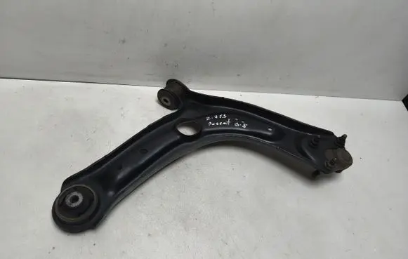 Volkswagen PASSAT B8 Front lower control arm/wishbone