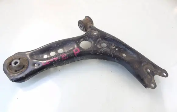 Seat Leon (5F) Front lower control arm/wishbone 5Q0407152L