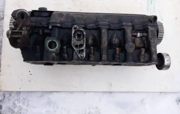 Audi A6 S6 C4 4A Engine head 045103373B