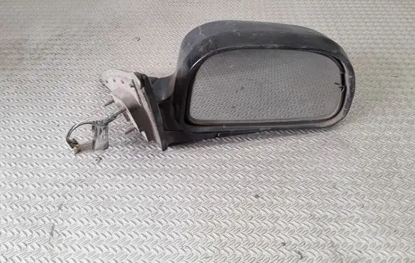 Mitsubishi Galant Front door electric wing mirror E4012091