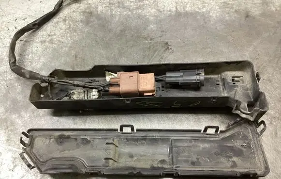 Citroen C5 Relay mounting block 9653051380 2244MAP