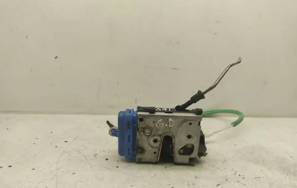 Audi A3 S3 8L Rear door lock 4A0839016D