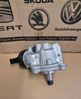 Volkswagen PASSAT B8 Fuel injection high pressure pump 0445010790 05L130755 05L130V01