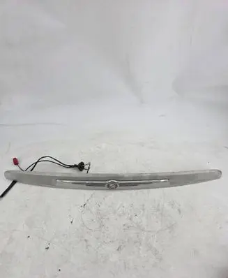 Chrysler Pacifica Trunk door license plate light bar 13425100