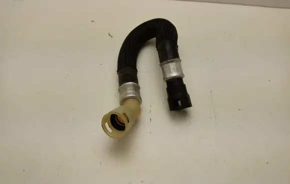 Ford Mustang VI Engine coolant pipe/hose FR3318K579CC