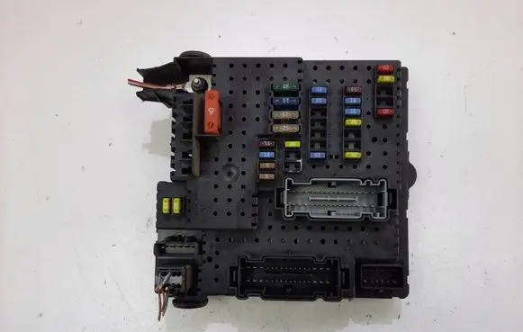 Volvo S60 Fuse box set 30728512