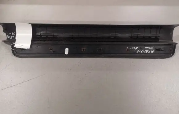 Toyota Avensis T250 Front sill trim cover 6791405040