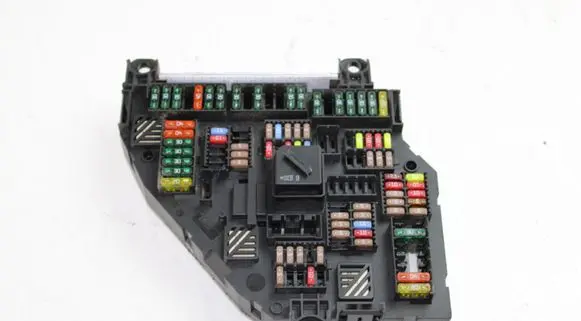 BMW 5 F10 F11 Fuse box set 9210857