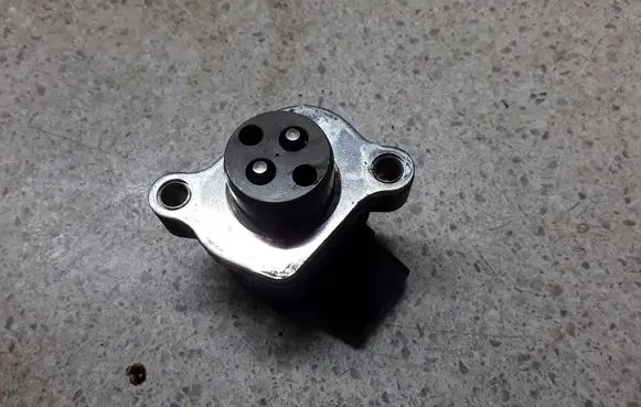 Mercedes-Benz A W177 Other cylinder head part A2829820200