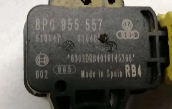 Audi A4 S4 B6 8E 8H Airbag deployment crash/impact sensor 8P0955557 010847