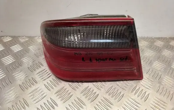 Mercedes-Benz E W210 Rear/tail lights A2108209164