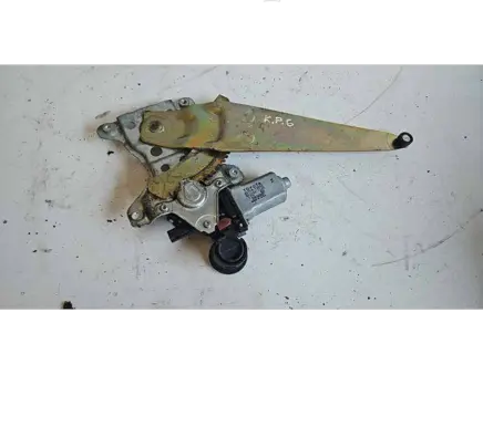 Toyota Corolla Verso E121 Front door window regulator with motor 8571013040 0620401540