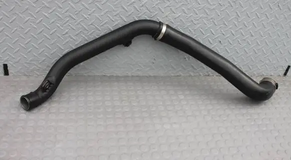 Intercooler hose/pipe