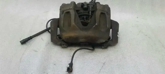 Mercedes-Benz E W212 Front brake caliper A2044213281
