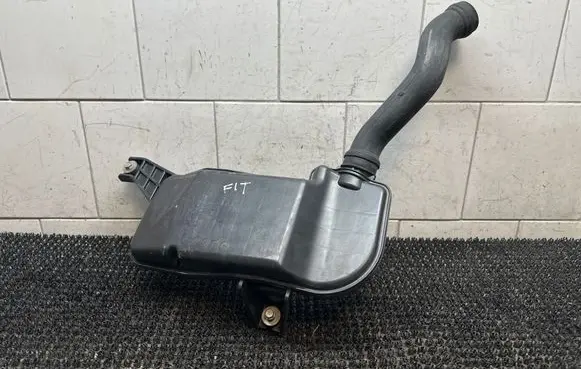 Intake resonator
