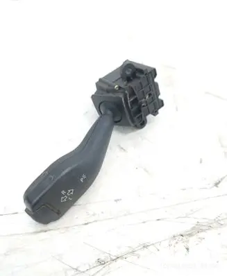 BMW 3 E46 Indicator stalk 8363668 01104010