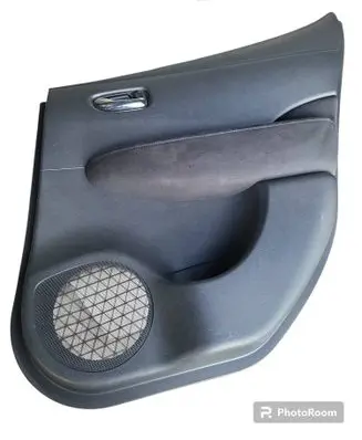 Nissan Leaf I (ZE0) Rear door card panel trim 829223NL0A