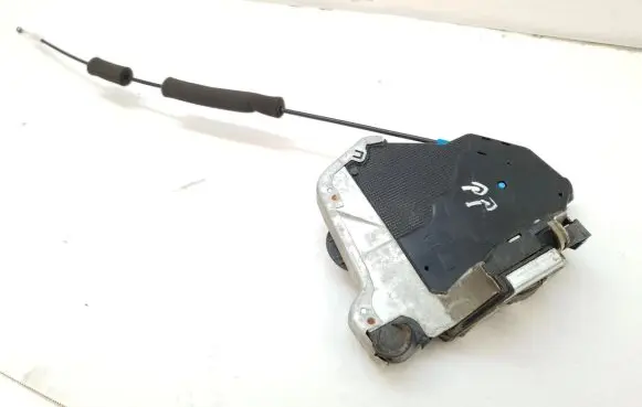 Lexus IS 220D-250-350 Front door lock 7I2015