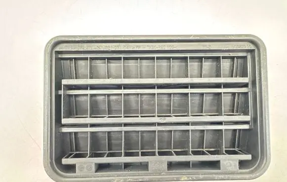 BMW 5 F10 F11 Quarter panel pressure vent 6962293