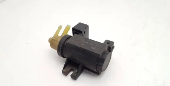 Opel Zafira C Turbo solenoid valve 55566898 70307300