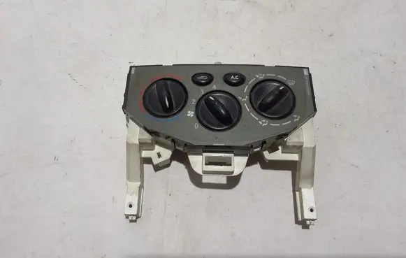 Renault Trafic II (X83) Air conditioner control unit module 275100120R