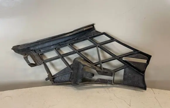 Mercedes-Benz B W246 W242 Front bumper mounting bracket A2468851921