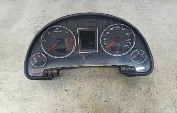 Audi A4 S4 B7 8E 8H Speedometer (instrument cluster) 