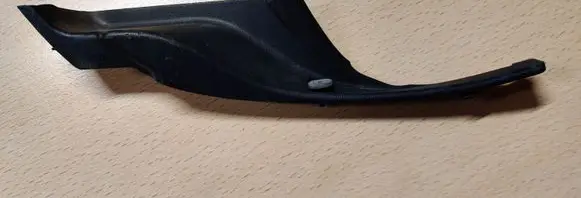 Mazda CX-7 Fender end trim EG2151C1
