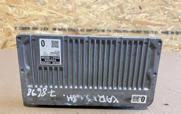 Toyota Yaris Engine control unit/module 896610DC00