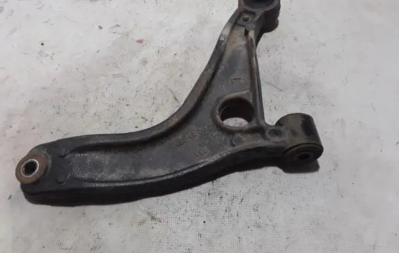 Renault Master III Front lower control arm/wishbone 8200688871