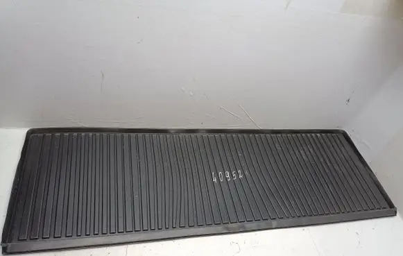 Volvo XC90 Rubber trunk/boot mat liner 31435464