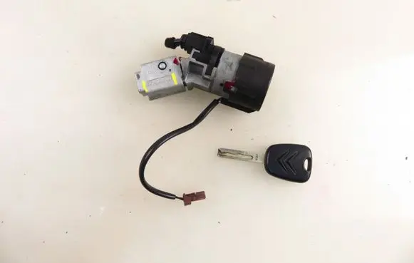 Citroen C4 Grand Picasso Ignition lock 9663123380 36410600