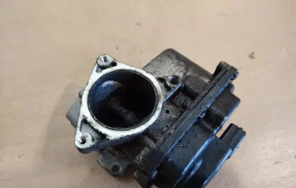 Audi A4 S4 B8 8K Throttle valve 03L131501