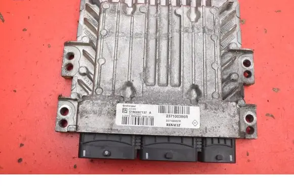 Renault Megane III Engine control unit/module ECU 237100386R