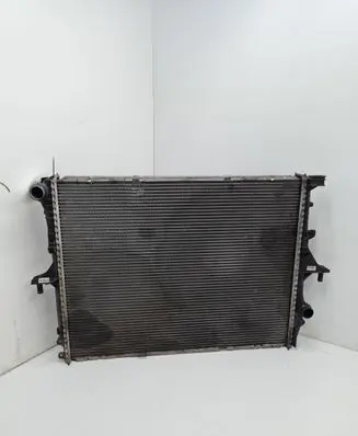 Audi Q7 4L Coolant radiator 7L6121253B