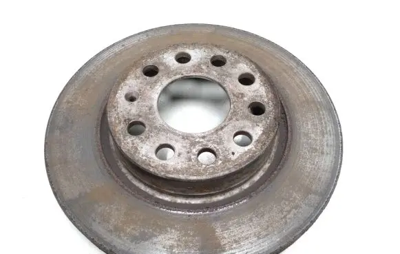 Volkswagen Golf VI Front brake disc