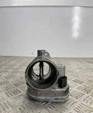 Volkswagen PASSAT B6 Engine shut-off valve 88031AS