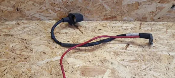 Positive cable (battery)