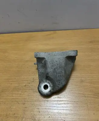 SsangYong Rexton Engine mounting bracket R6712231804